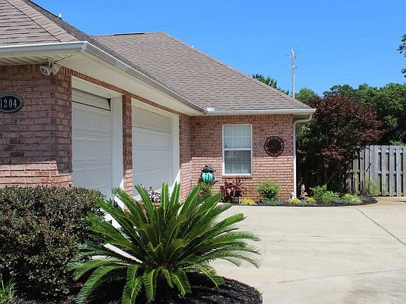 Three car garage