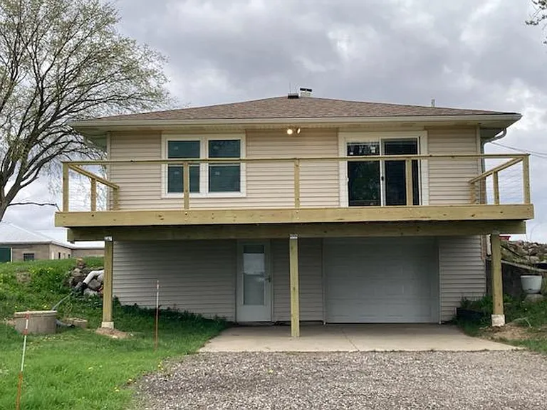 24820 County Line Rd — Photo 4