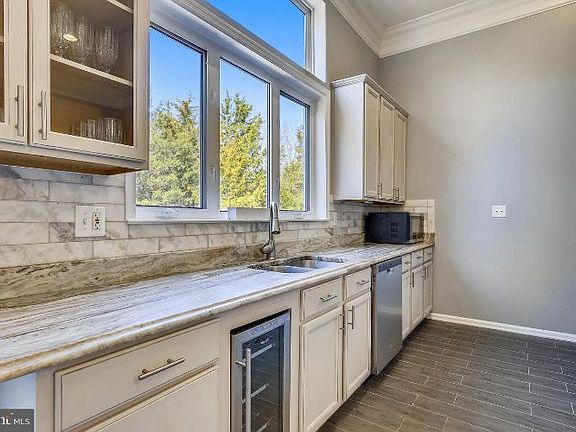5th image of 2932 Mainstone Dr
