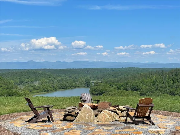 175 Edgewater Point NW, Valdese, NC 28690