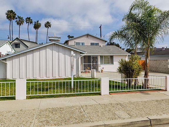 2nd image of 70 S Ashwood Ave