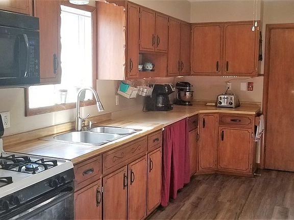 2nd image of 402 Lindberg Ave