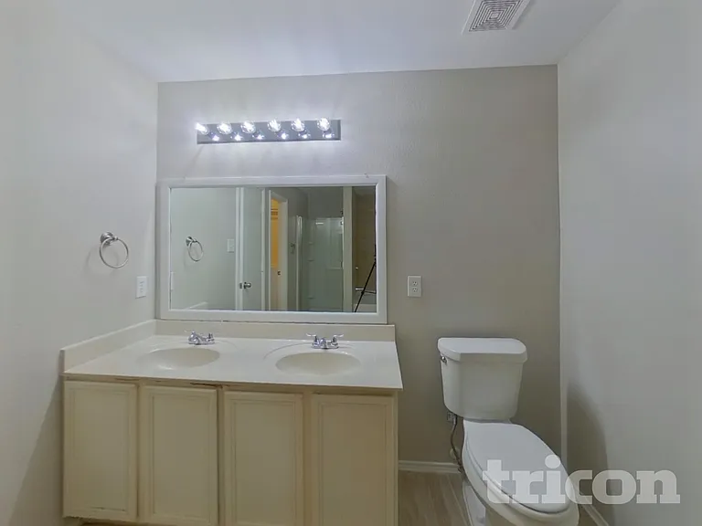 1221 Dianthus Dr — Photo 8