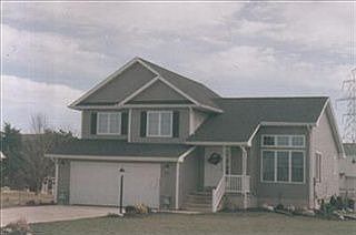 1st image of 922 Lauren Ct