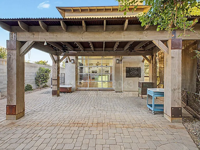 304 S Wilson St — Photo 49