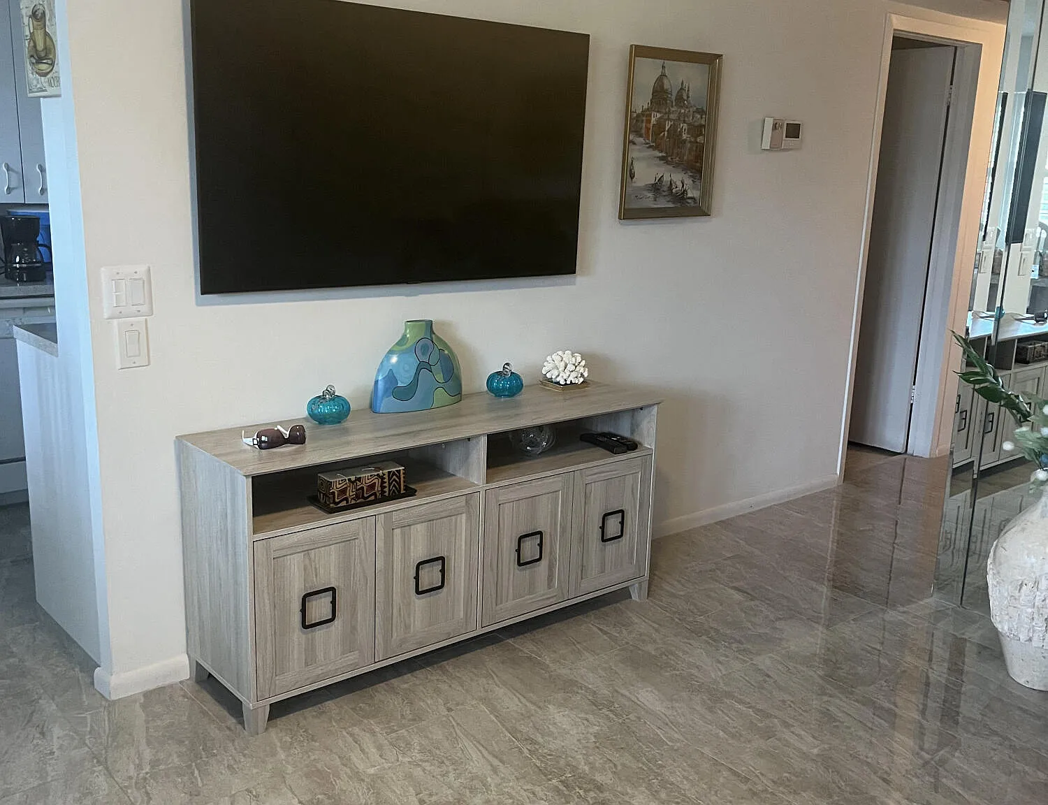 2 bed, 1.5 bath, 880 sqft, $3,000 — Photo 4