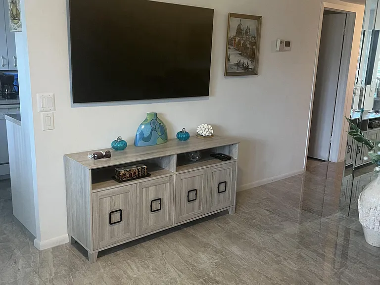 3011 Exeter Dr — Photo 4
