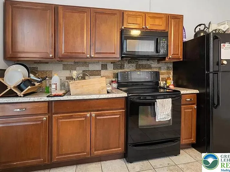 717 W Broad St #2 — Photo 4