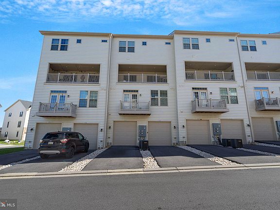 5th image of 10105 Fauberg St