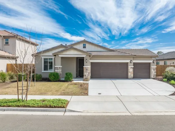 456 Daphne Ln, Lemoore, CA 93245