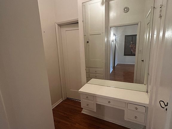 4th image of 3527 Marathon St #3527