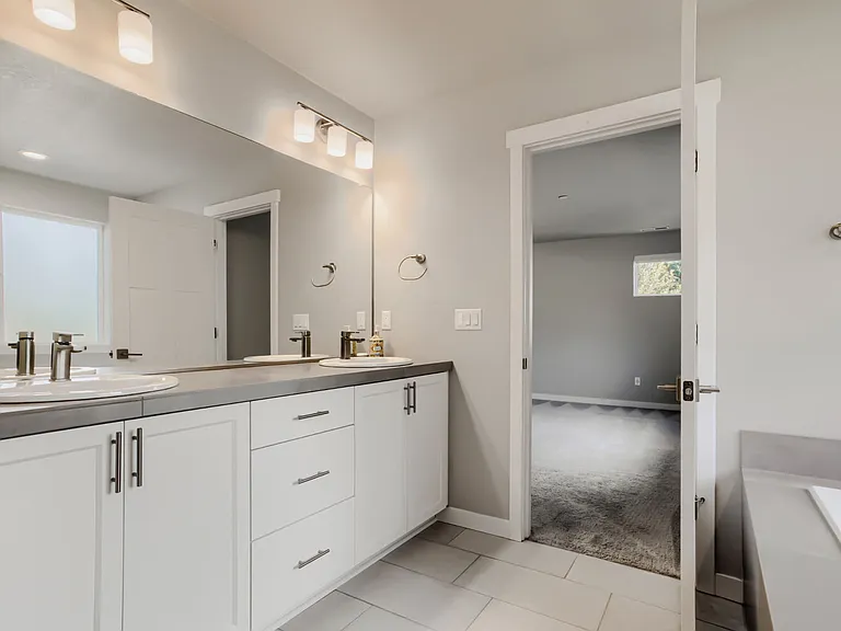 8516 SW Hamilton Ter — Photo 15