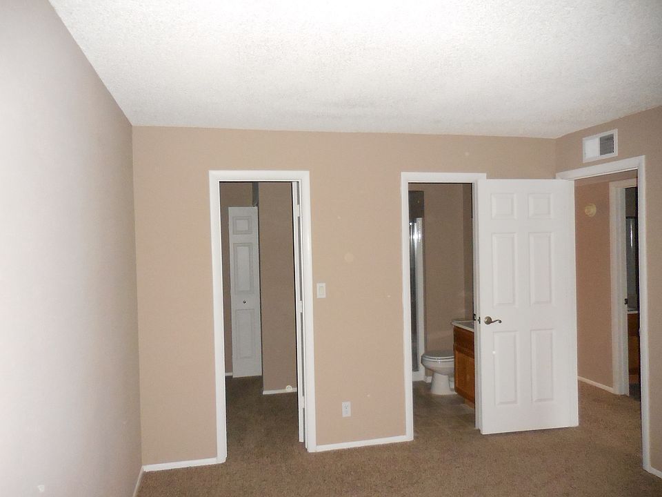 1st image of 1224 E Evergreen St APT 212