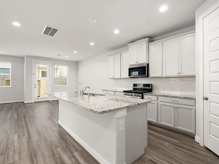 9914 Brickhouse Dr — Photo 17