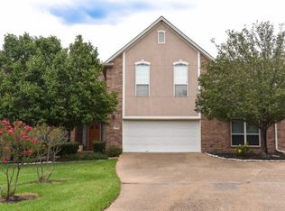 313 Chimney Hill Dr, College Station, TX 77840