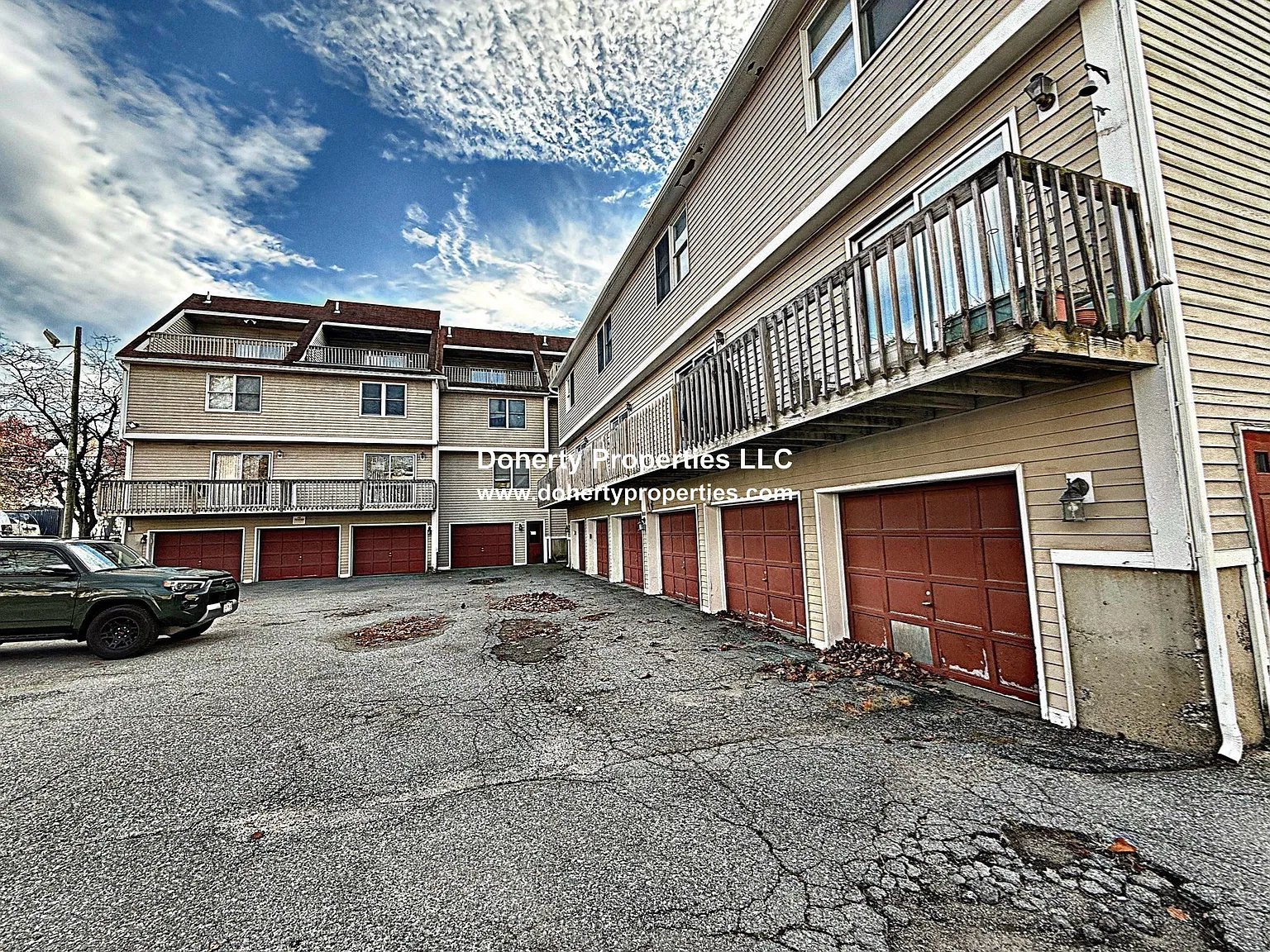 2 bed, 1.5 bath, 1260 sqft, $2,600 — Photo 3