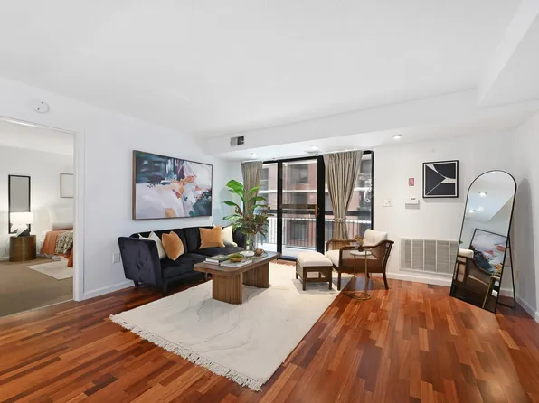 700 1st St APT 4C, Hoboken, NJ 07030