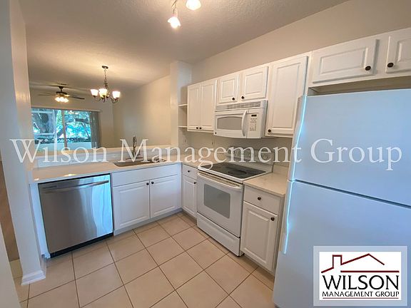 3rd image of 2904 Woodlands Park Ct