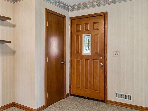 5th image of 8291 Grange Blvd S