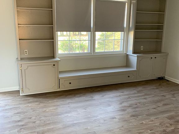 5th image of 217 W Carrollton Ave