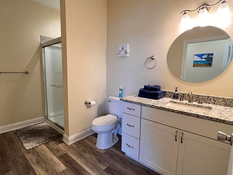 3307 Emerald Dr #EAST — Photo 15