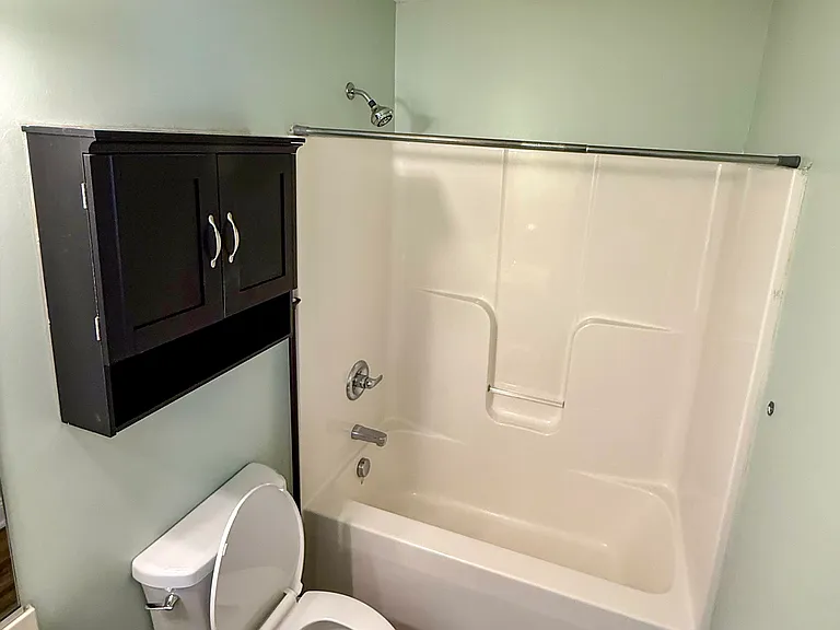 bathroom for bedroom 1