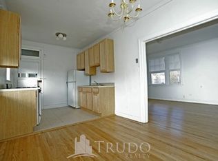 7516 N Seeley Ave APT 3S, Chicago, IL 60645