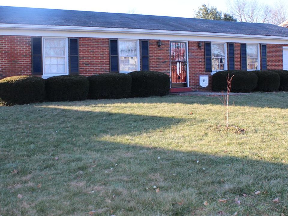 1st image of 1212 Dee Dee Dr