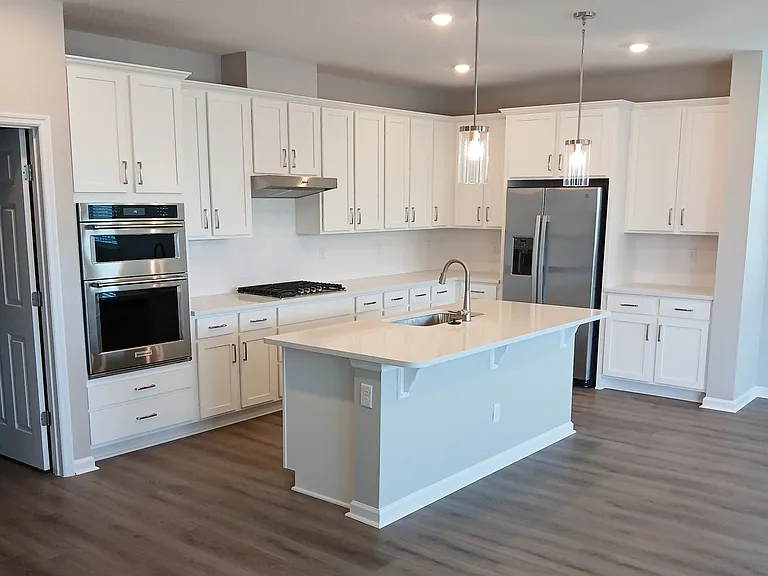 89 Signet Cir — Photo 12