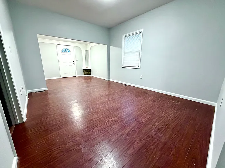 735 Alabama Ave SE #1 — Photo 4