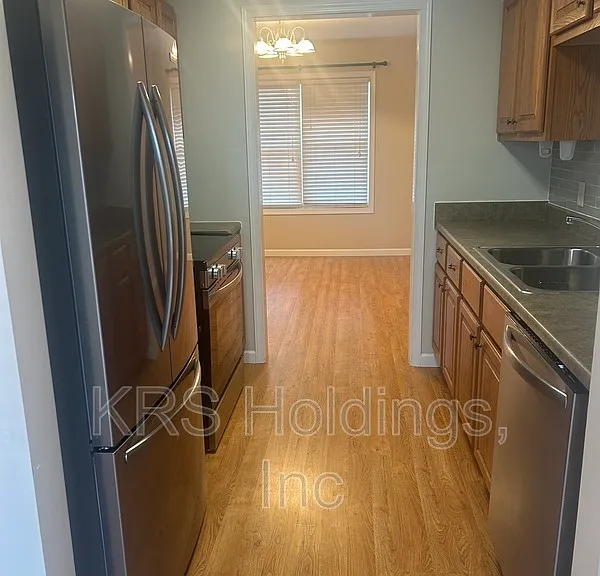 125 Joyce Dr — Photo 4