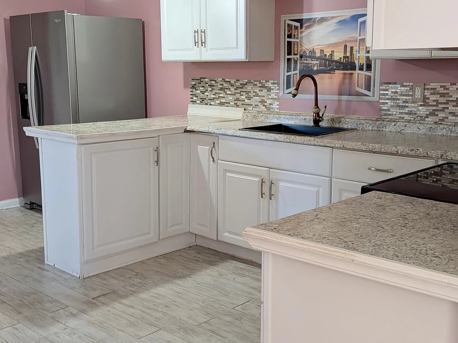 1 bed, 800 sqft, $1,050 — Photo 2