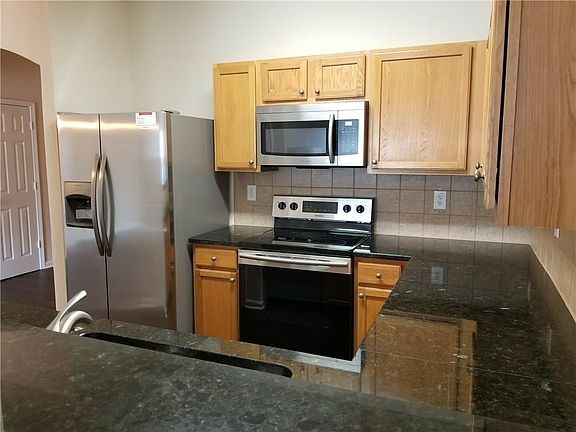 5th image of 5579 Lindeman Ln
