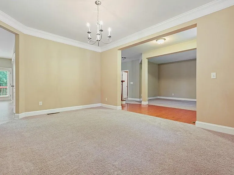 1010 Chelsey Way — Photo 22