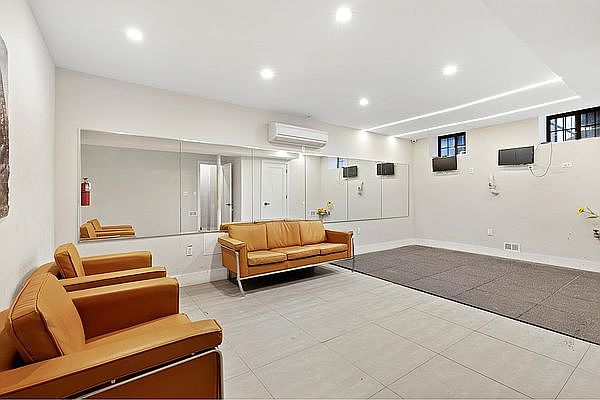 1st image of 88 Lewis Ave APT 1