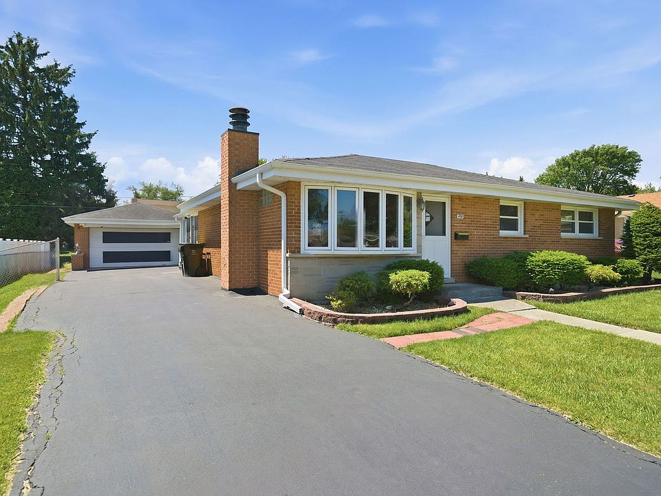 1st image of 498 Gilbert Dr