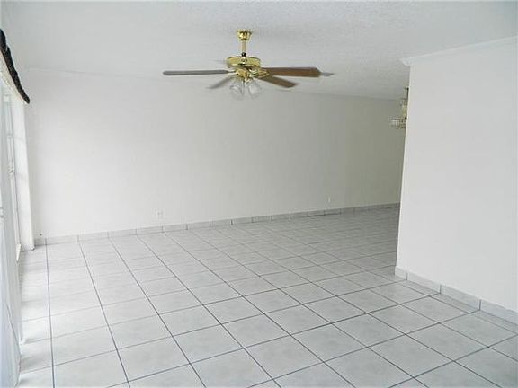 4th image of 1270 NW 29th Ter