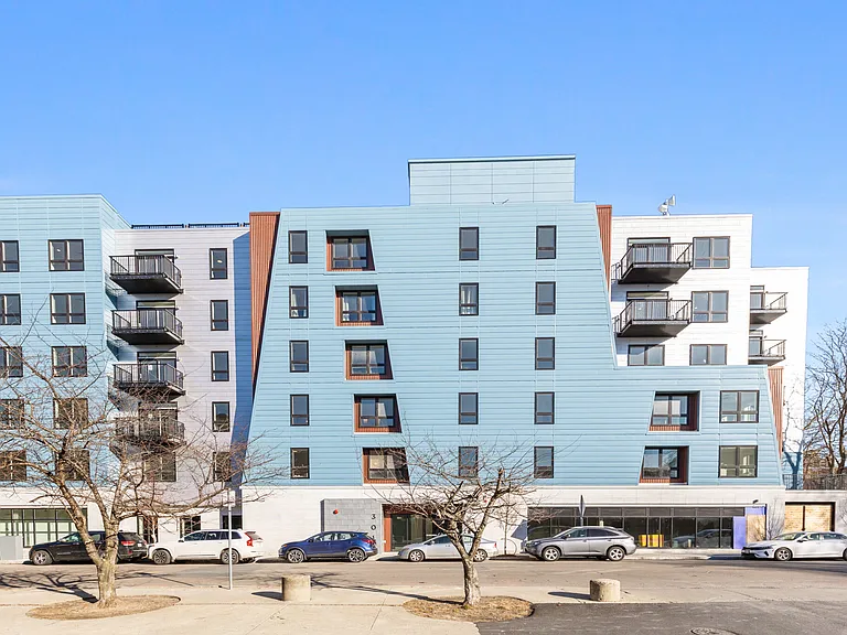 301 Border St #401 — Photo 17