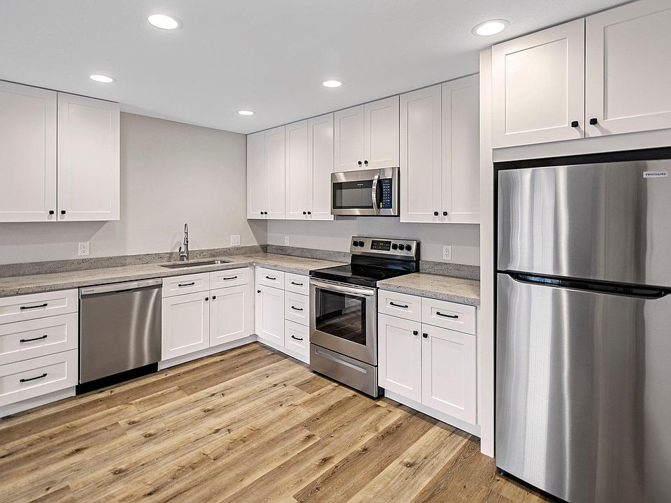 1st image of 3002 N 70th St Unit 125