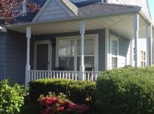 100 Sprucewood Blvd, Central Islip, NY 11722