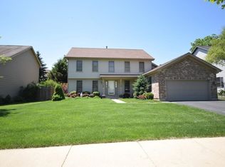 1150 Cobblers Xing, Elgin, IL 60120