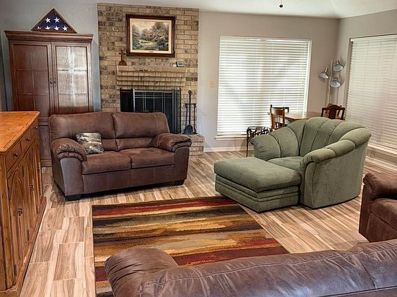 4th image of 3709 Stonegate Dr