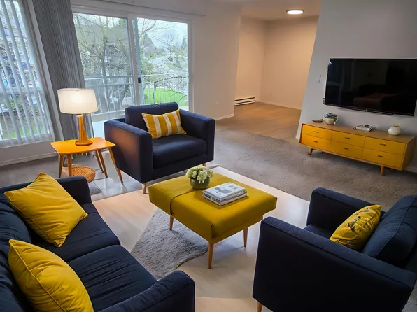 Stonehaven, 23020 25th Ave S #321, Seattle, WA 98198