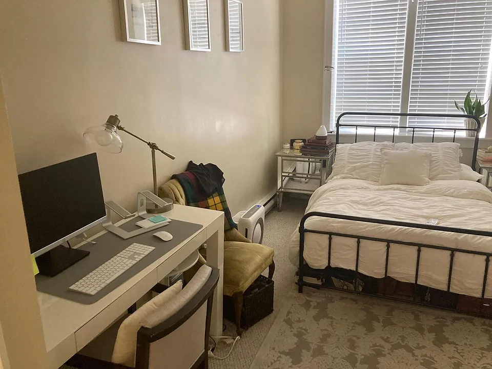 215 Bloomfield St #1S