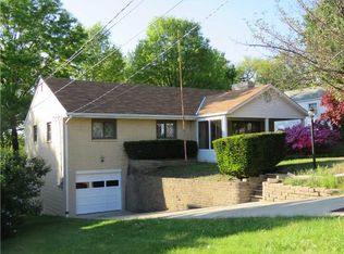 8 1/2 Ehle Ave, Coraopolis, PA