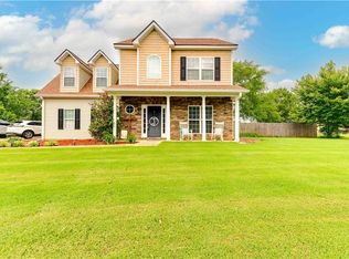 121 Dawn Dr SE, Calhoun, GA 30701