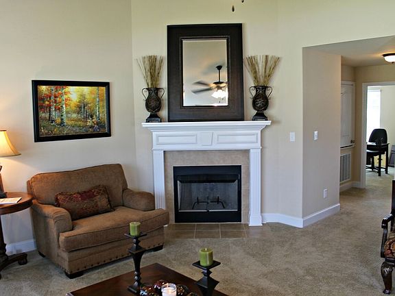 2nd image of 123 Coach Glen Ln