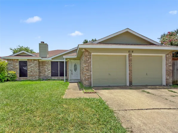614 Red Coat Ln, Arlington, TX 76002