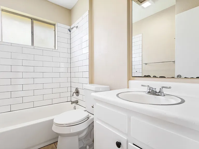 4518 Clear Spring Dr — Photo 19
