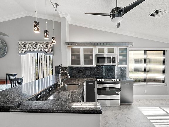 5th image of 10772 Bahama Palm Way #202